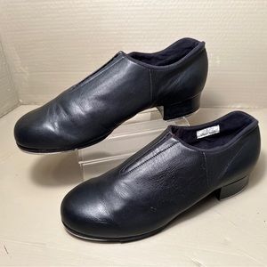 Bloch tap dancing shoes. Size 8 Soft black slip-on.